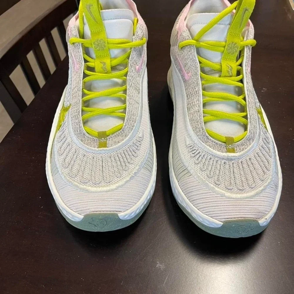 Nike Cosmic Unity 3 Phantom Bright Cactus Size 11 DV9087–001 Pre-Owned Sup Clean